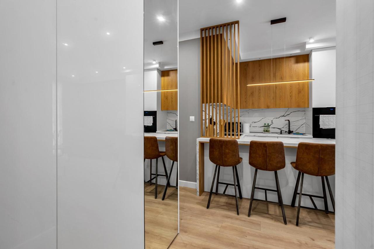 Lotnisko Chopina Modern Apartment Varsóvia Exterior foto